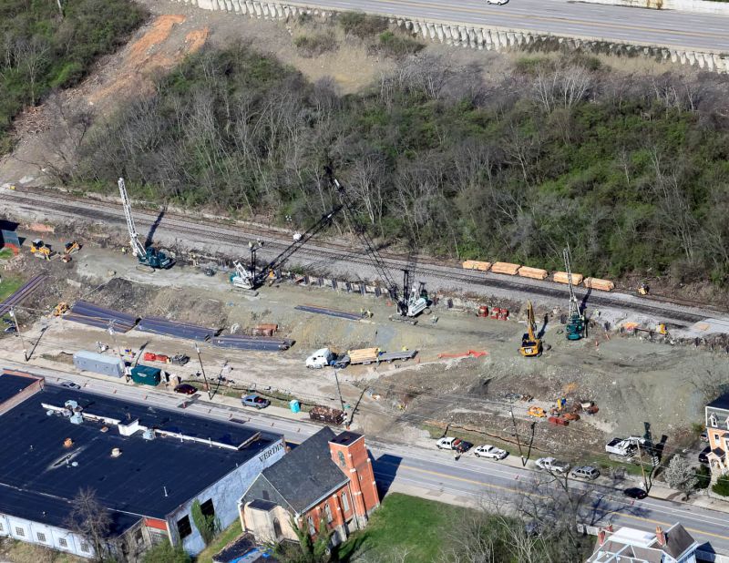 Earth_Retention-Landslide_Remediation-web_17010_riverside_dr_ph1_15